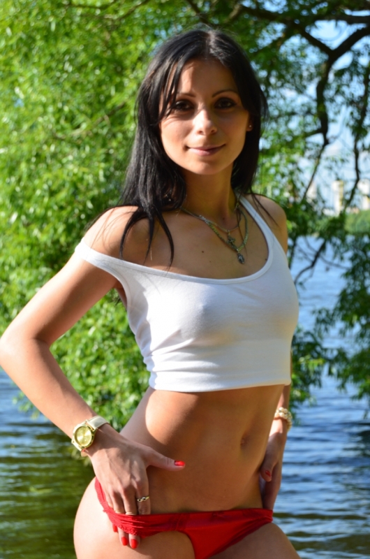 Элеонора, 22